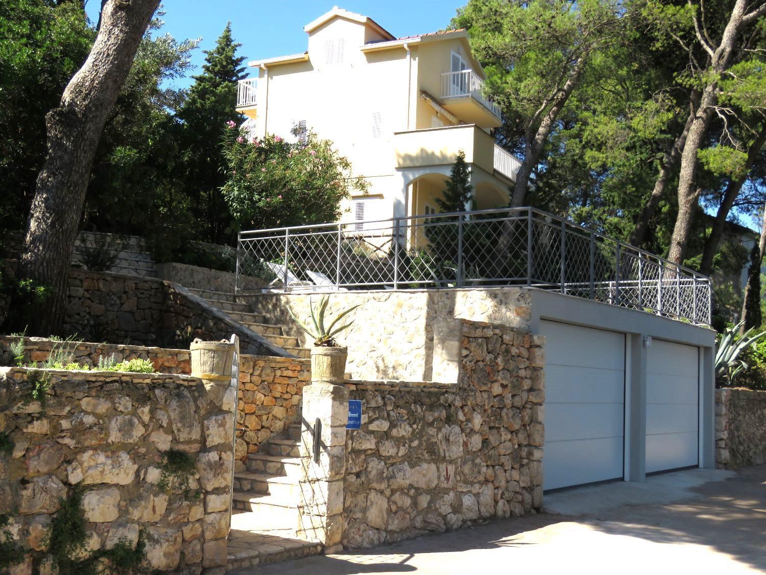 Lili Sunset Apartment Stari Grad  Exterior photo